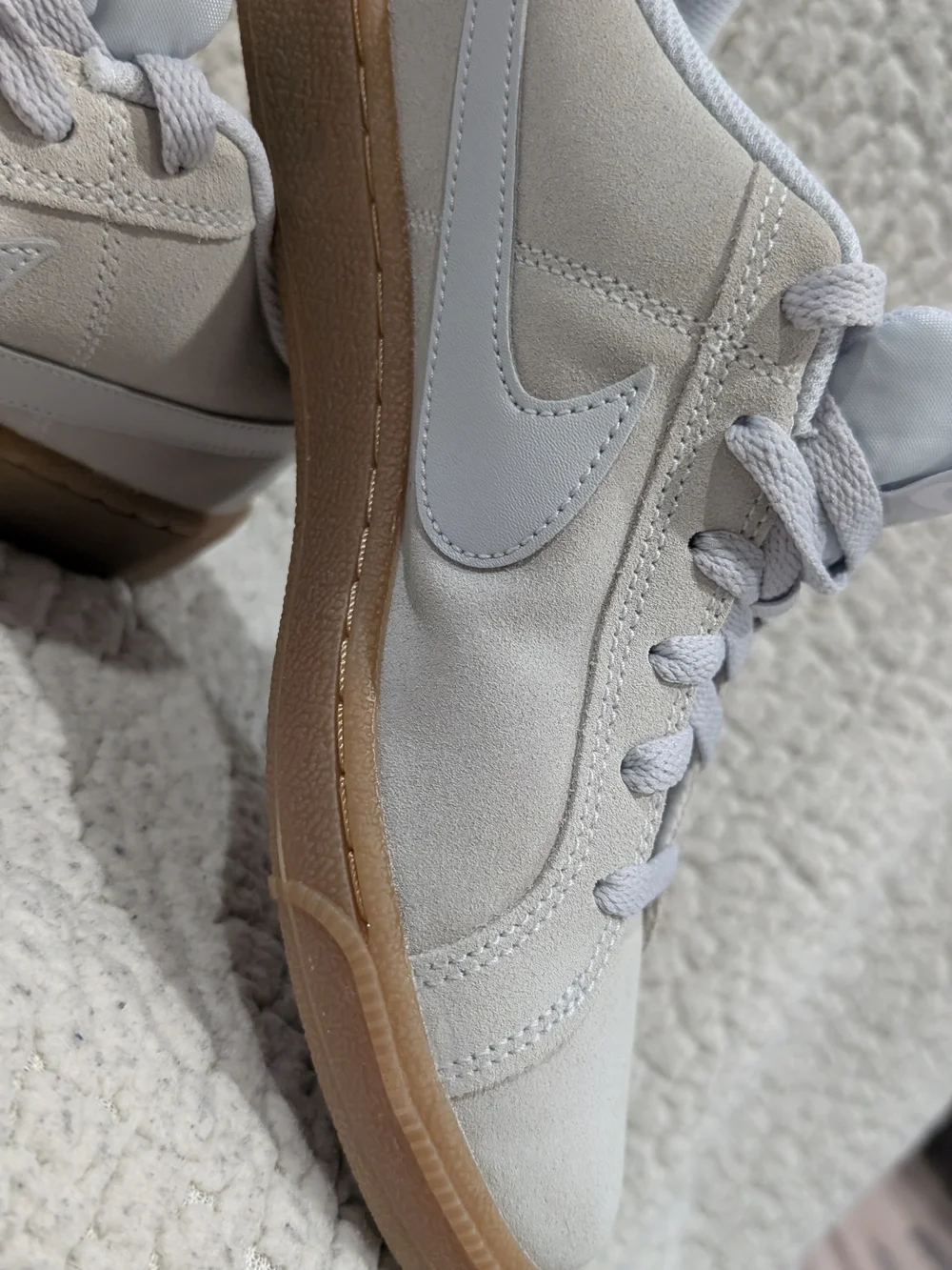 Nike Court Royale Suede